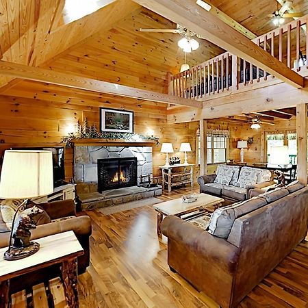 Mountain Lion'S Tales Villa Gatlinburg Bagian luar foto