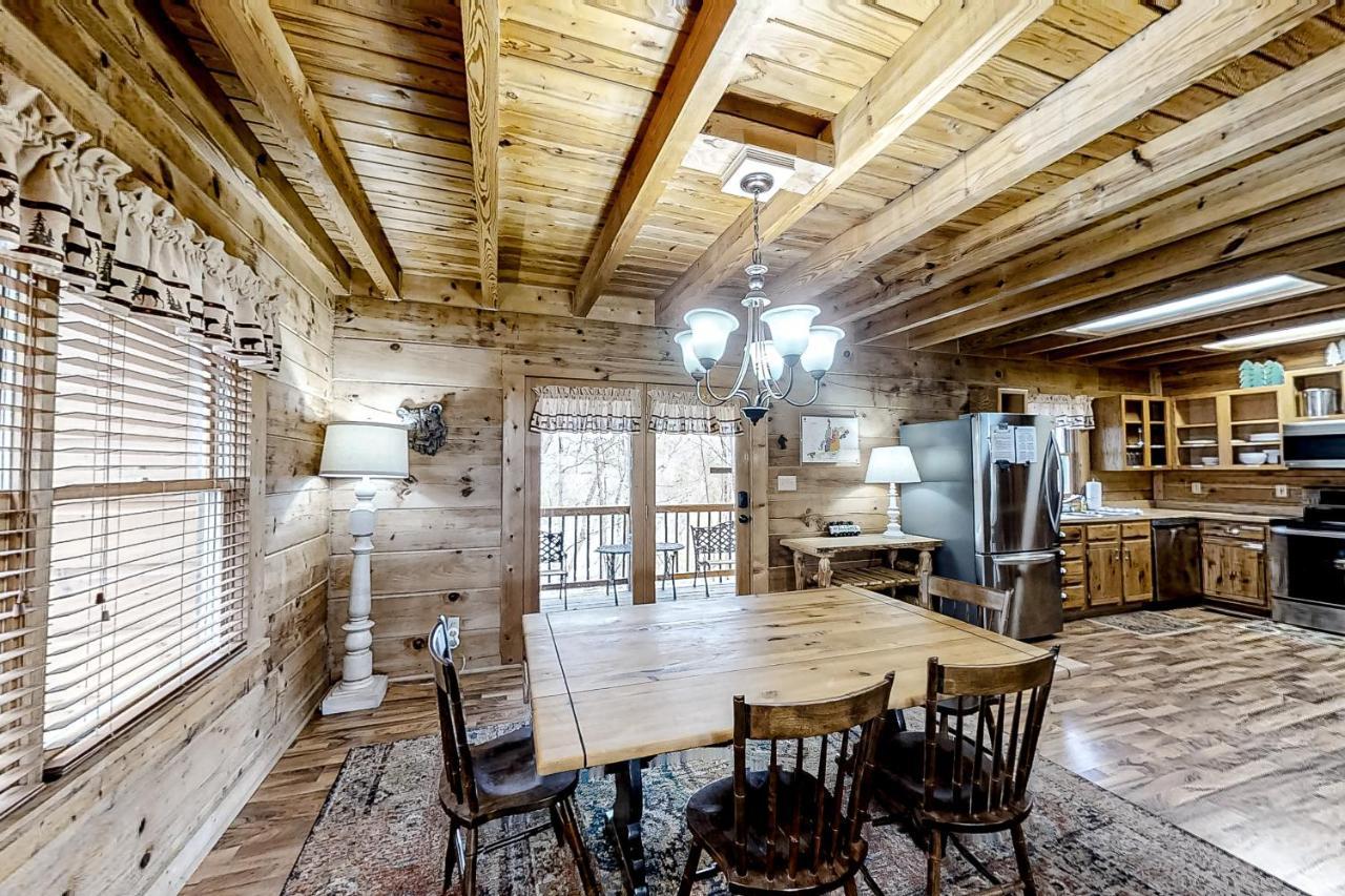 Mountain Lion'S Tales Villa Gatlinburg Bagian luar foto