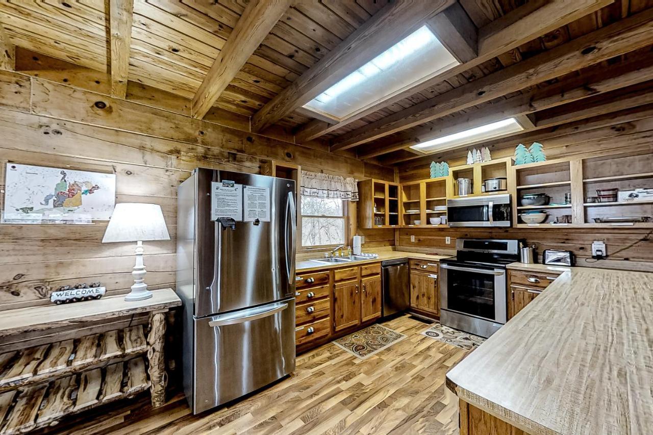 Mountain Lion'S Tales Villa Gatlinburg Bagian luar foto