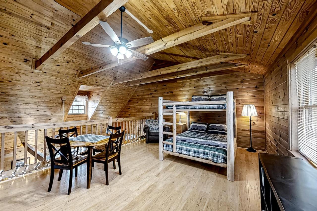 Mountain Lion'S Tales Villa Gatlinburg Bagian luar foto