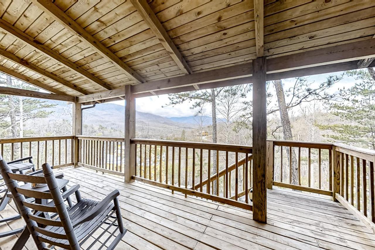 Mountain Lion'S Tales Villa Gatlinburg Bagian luar foto
